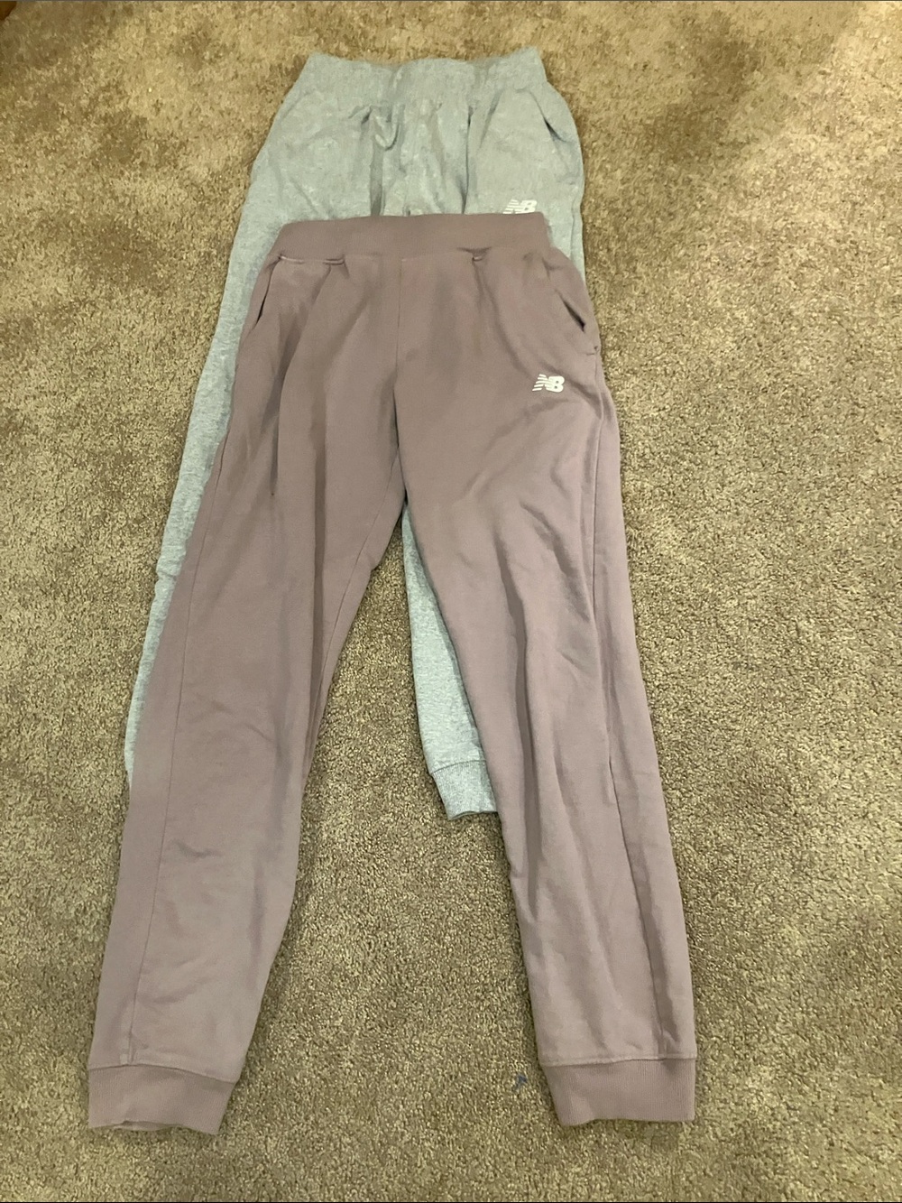 2 for 14$ New Balance Mauve and silver Girls' Jogger Pants with Logo